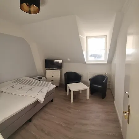 Hotel-cafe-lindow ホテル