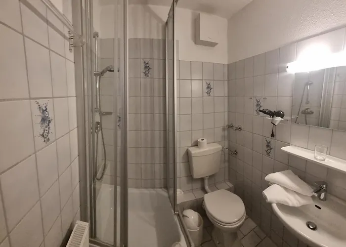 מלון Hotel-cafe-lindow Wenningstedt-Braderup