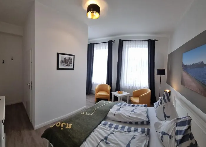 מלון Hotel-cafe-lindow *