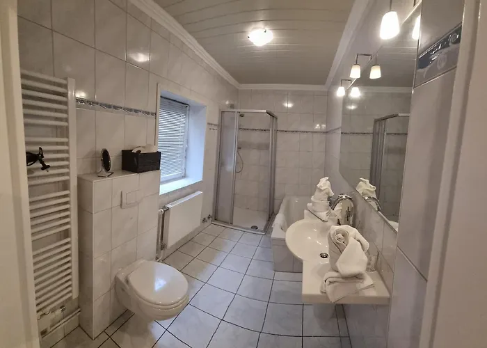 Hotel-cafe-lindow * Wenningstedt-Braderup